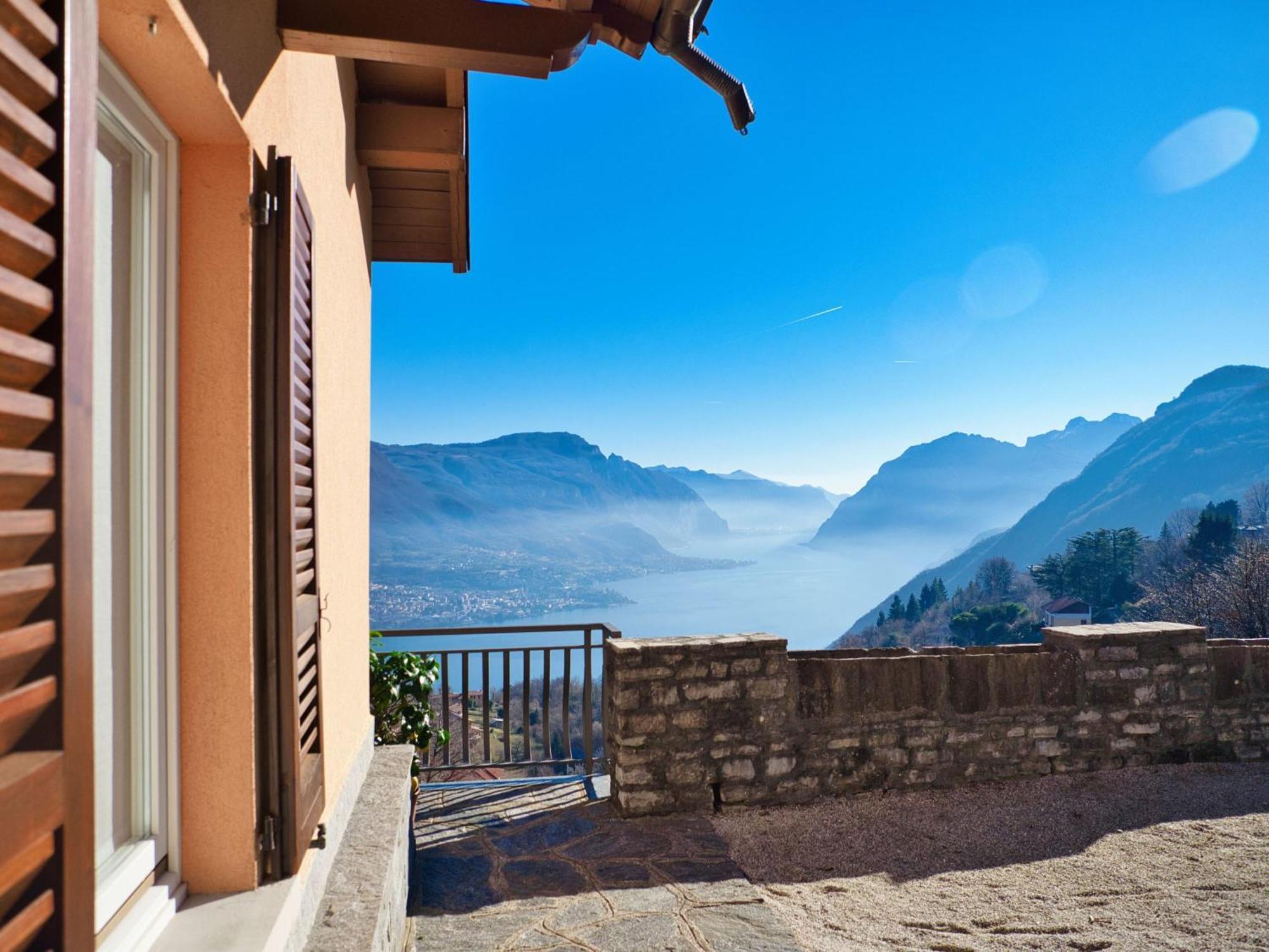 Panoramic Lakeview House Bellagio Civenna Exterior photo