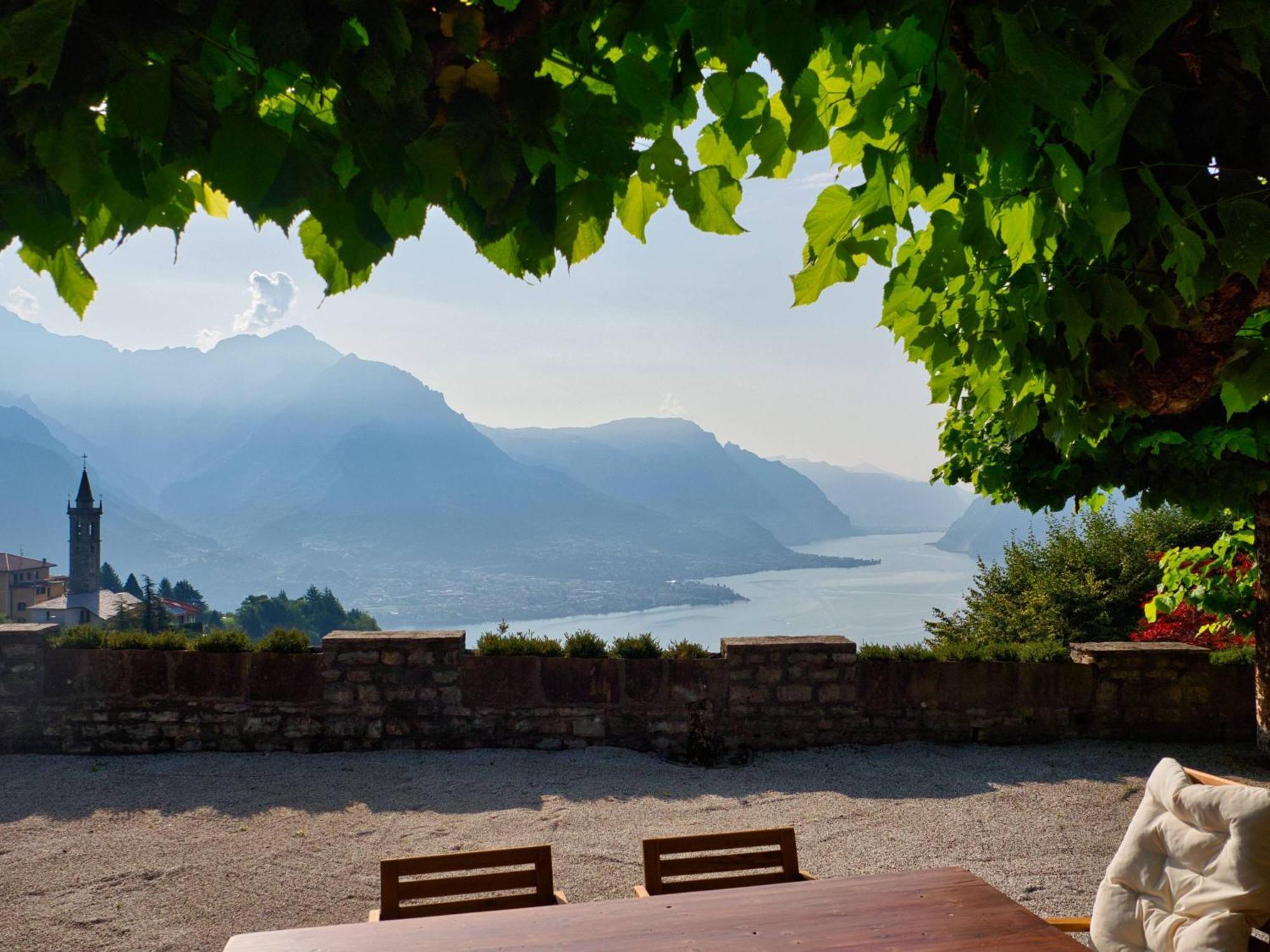 Panoramic Lakeview House Bellagio Civenna Exterior photo
